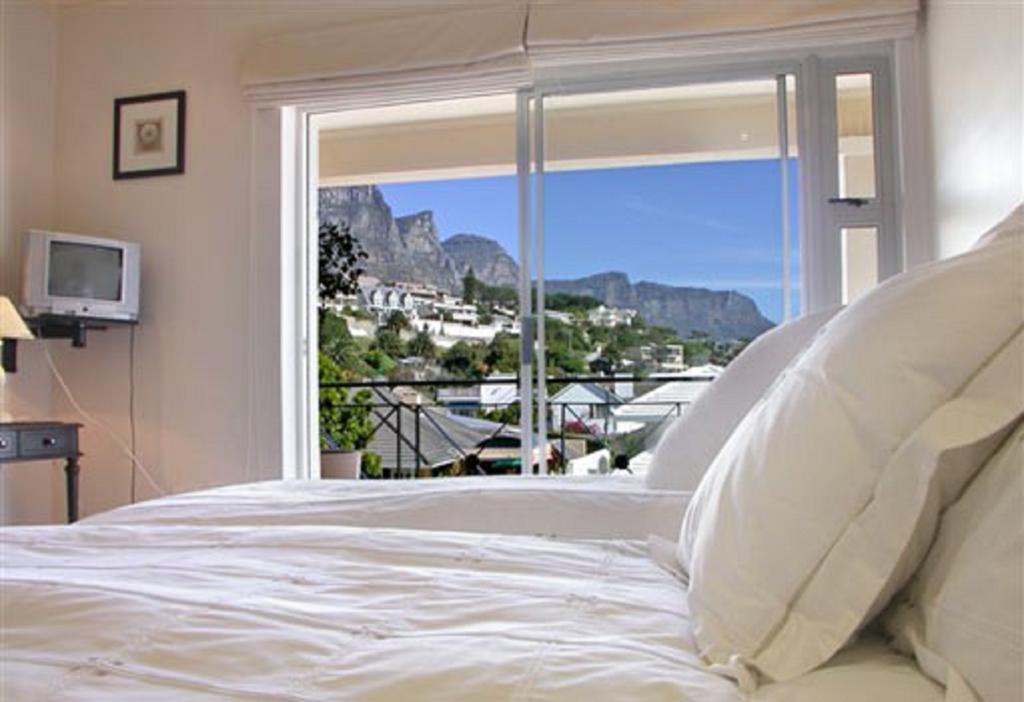 Beachside Villa & Penthouse Cape Town Room photo